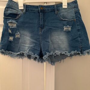 Women’s XL Distressed Jean Shorts